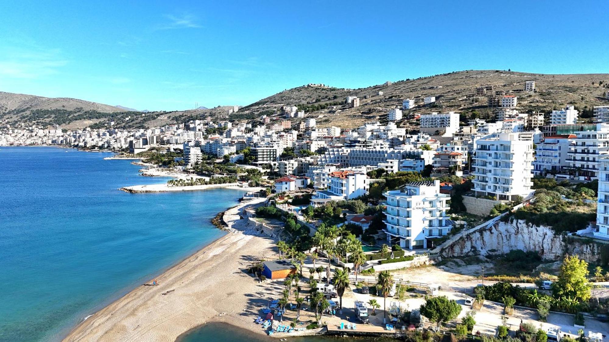 Brand New Apartments Sarandë Exterior foto