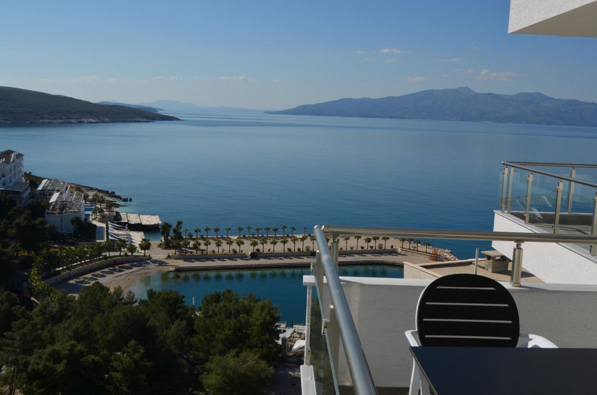Brand New Apartments Sarandë Exterior foto